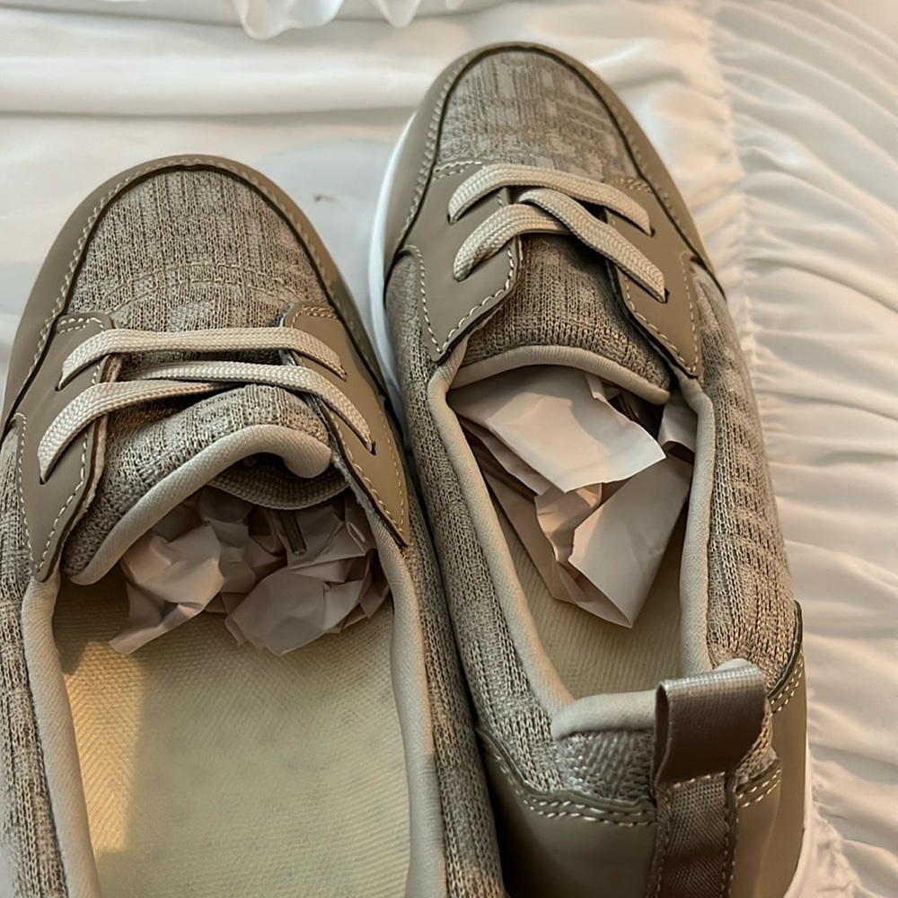 Women’s slip on
